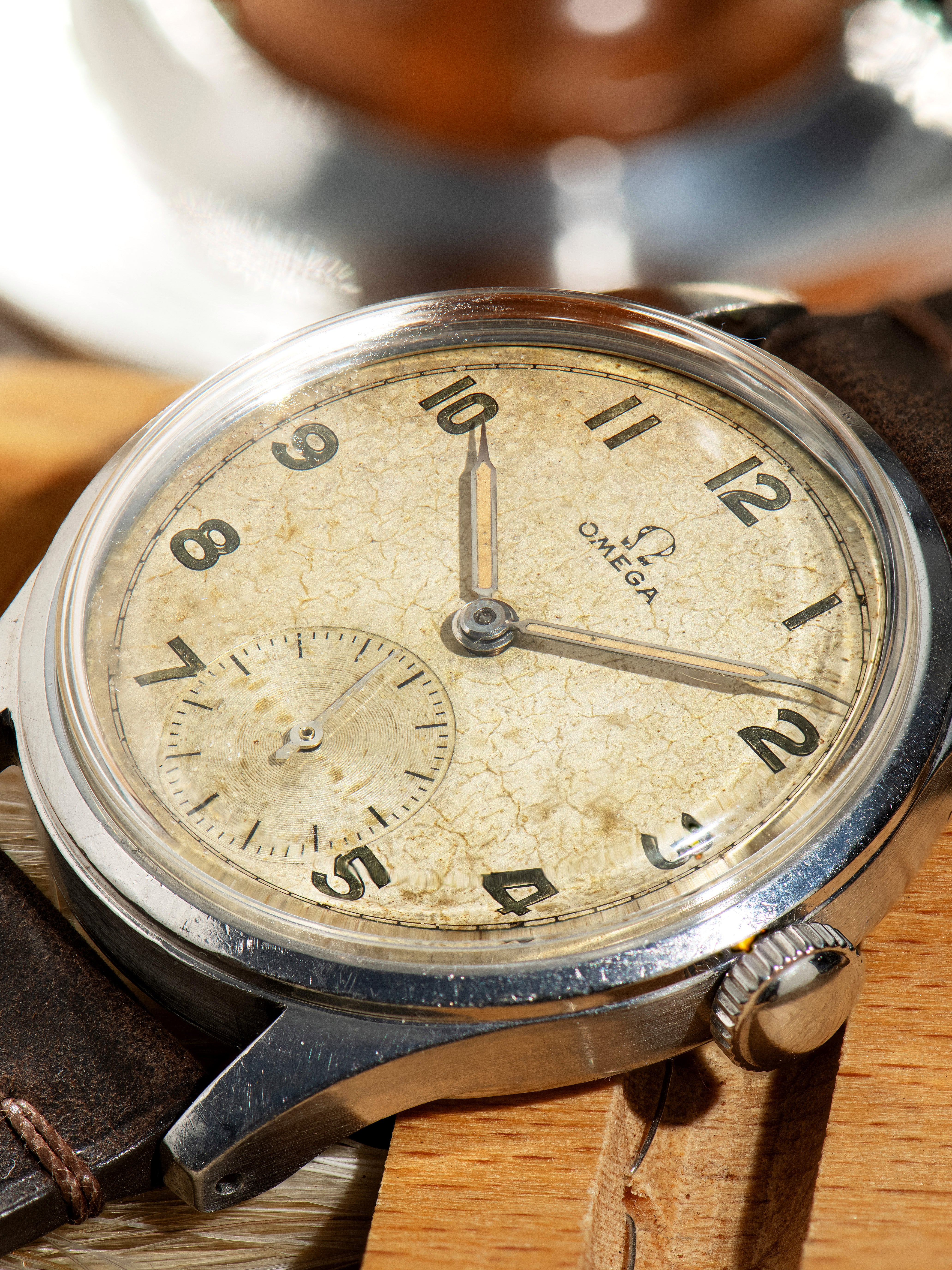 1944 Omega Field Watch 2383-6) 30T2'