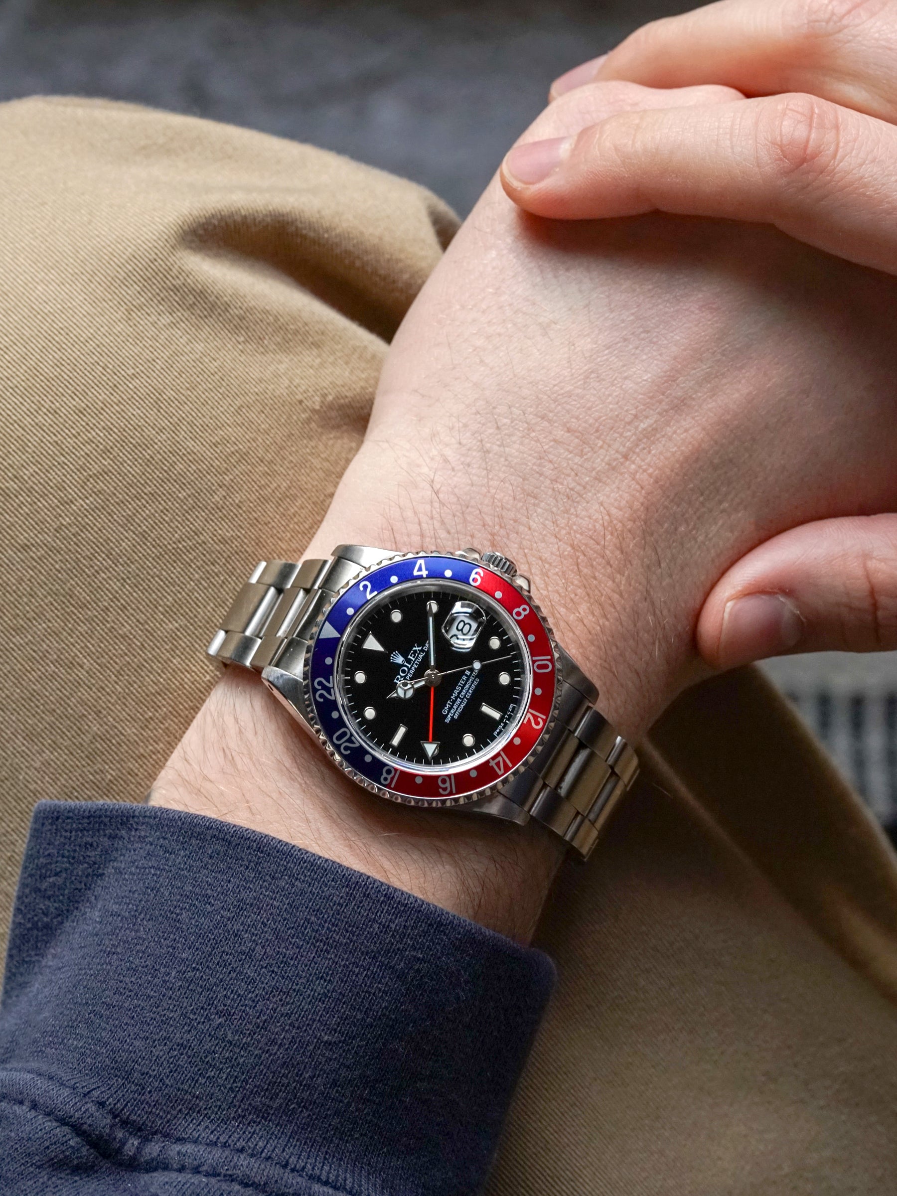1989 Rolex GMT-Master II 16710) "Pepsi"1