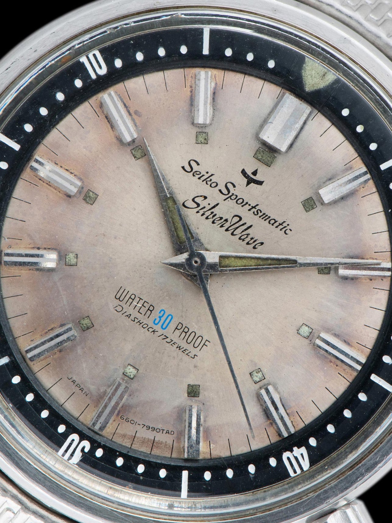 1965 Seiko Sportsmatic Silver Wave (Ref. 697990)