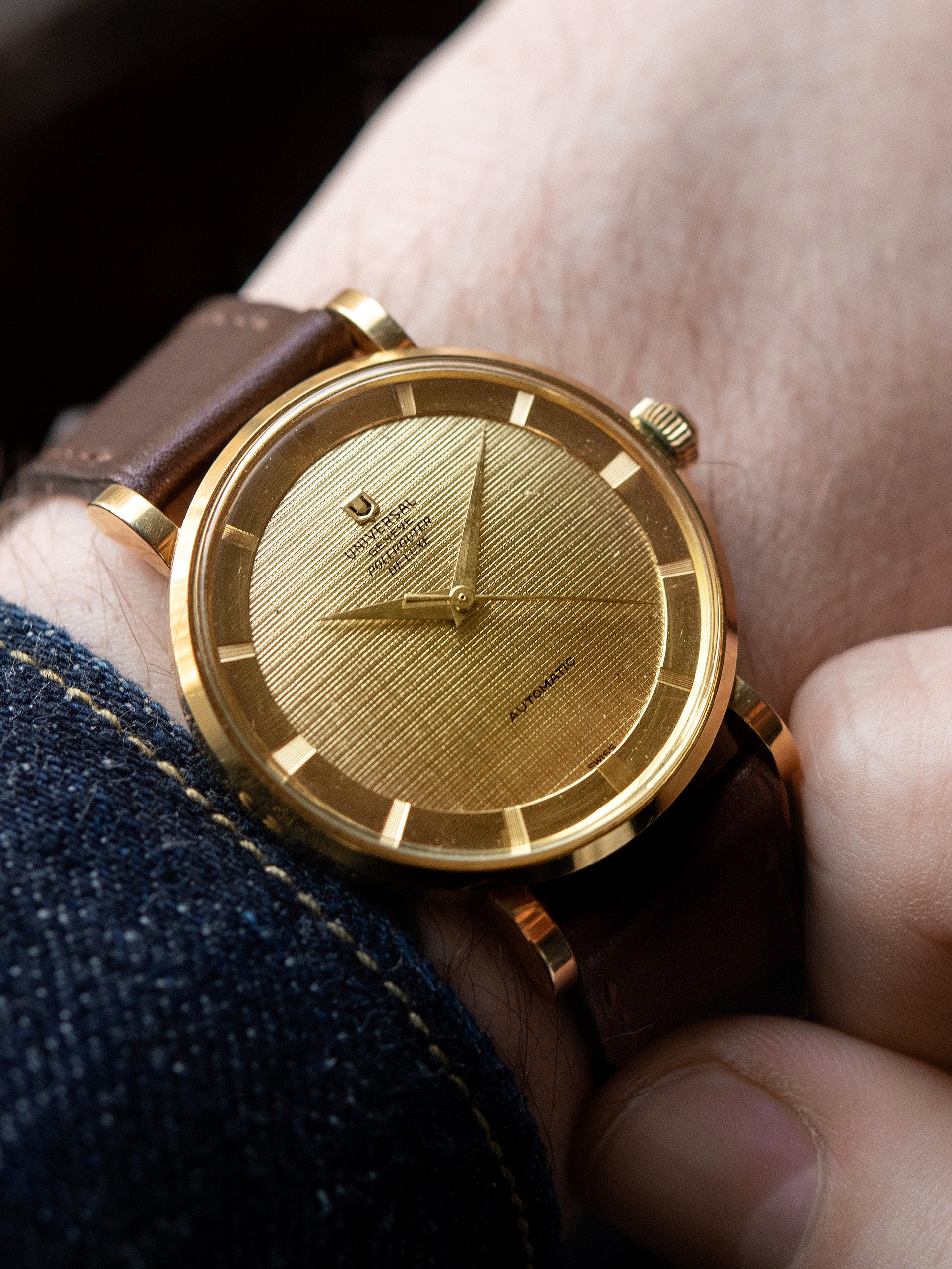 1960s Universal Geneve Polerouter De Luxe 18K YG (Ref. B1023411) Gold